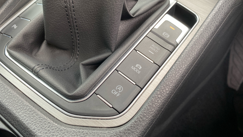 Volkswagen Golf SV 1.4 TSI SE 5dr Petrol Hatchback